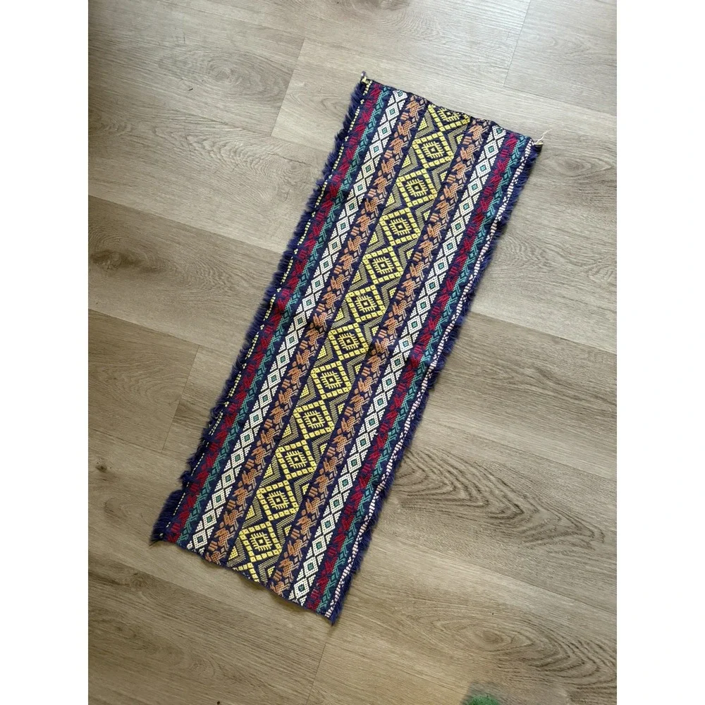 Vintage Guatemalan Textile Weaving Embroidery Runner Handwoven 32”x12”
